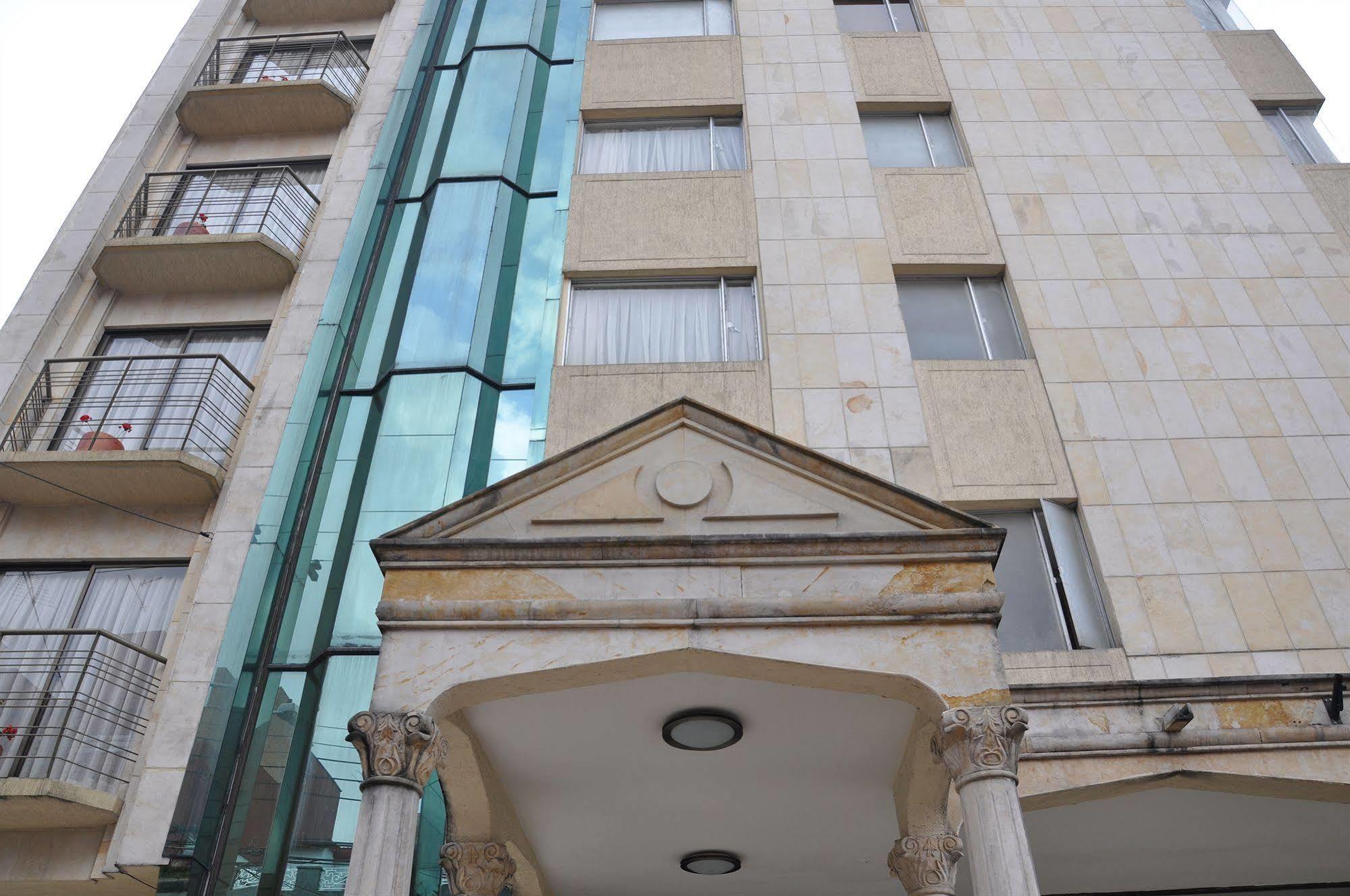Hotel Alicante โบโกตา ภายนอก รูปภาพ